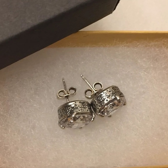 Silpada CROWN JEWEL Cubic Zirconia earrings P2381 - Picture 13 of 16